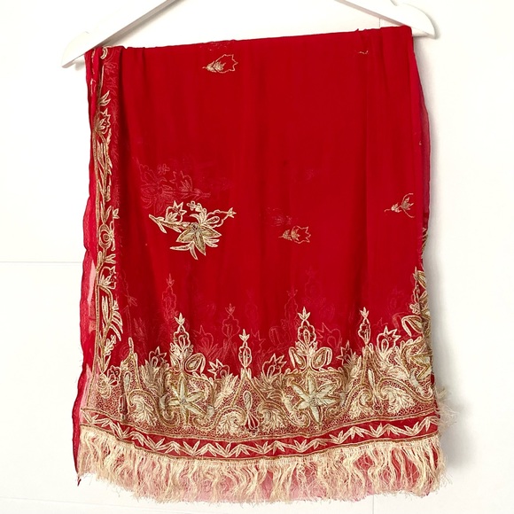 Vintage embroidered Indian scarf - Picture 7 of 8